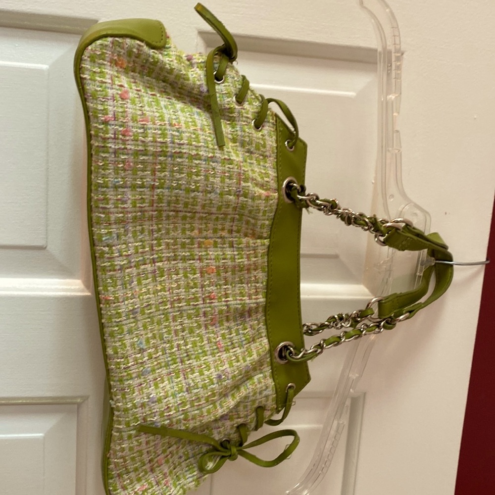 Cute green purse new without tags